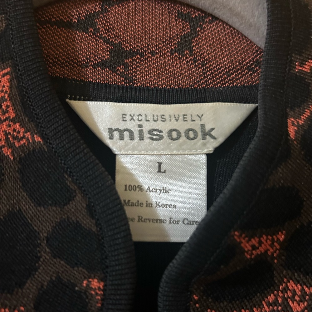 Misook Black Sweater With Red Pattern Accents - image 2